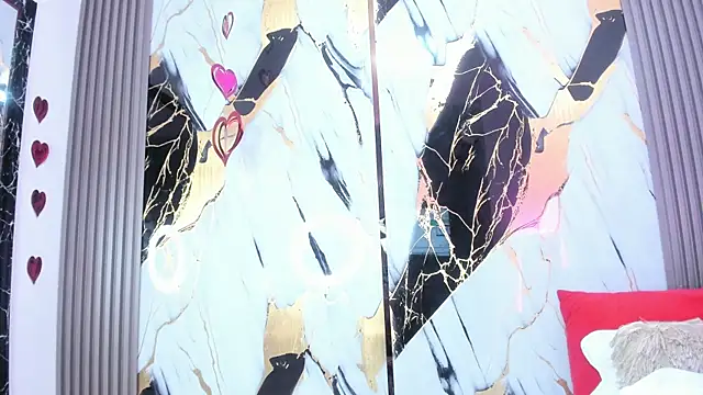 Snapshot of sophiee_evanss_ chatting on February 2025 06:40:02 PM sophiee evanss online show from February 2025 06:40:02 PM