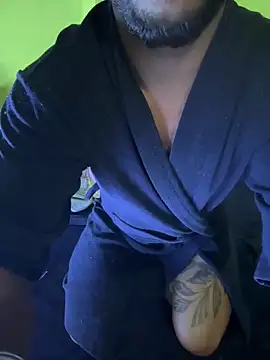 mikemacluffy online show from March 2026 08:11:01 PM