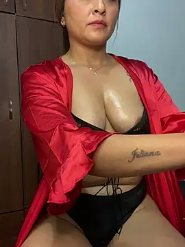 Keittly  online show from February 2025 03:52:01 AM