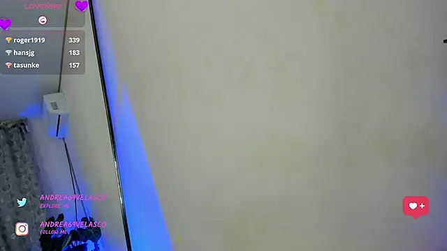 Snapshot of AndreaVelasco chatting on January 2025 02:27:01 AM AndreaVelasco online show from January 2025 02:27:01 AM