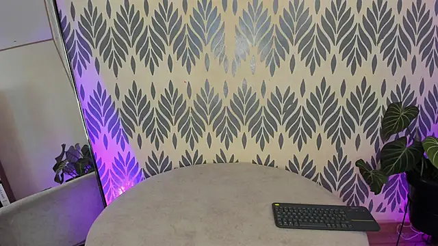 Snapshot of AndreaVelasco chatting on February 2025 11:13:02 PM AndreaVelasco online show from February 2025 11:13:02 PM