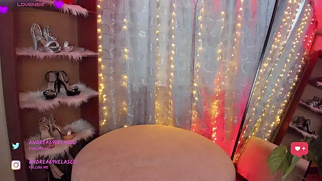 Snapshot of AndreaVelasco chatting on February 2025 08:18:01 PM AndreaVelasco online show from February 2025 08:18:01 PM