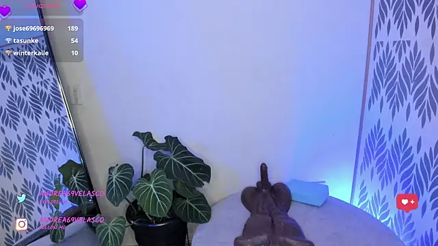 Snapshot of AndreaVelasco chatting on March 2025 02:17:01 AM AndreaVelasco online show from March 2025 02:17:01 AM