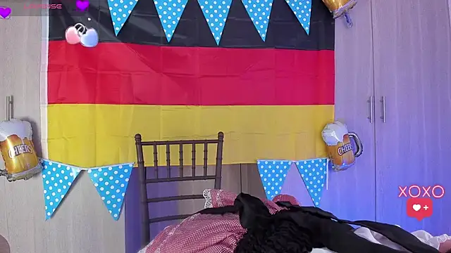 Snapshot of AndreaVelasco chatting on September 2025 08:23:01 PM AndreaVelasco online show from September 2025 08:23:01 PM