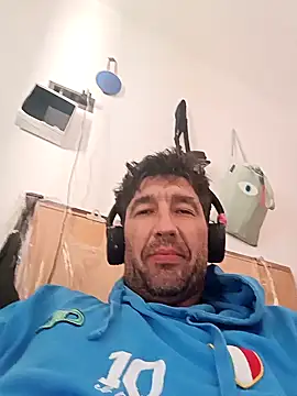 Snapshot of LasiDadi chatting on December 2025 10:24:01 AM LasiDadi online show from December 2025 10:24:01 AM