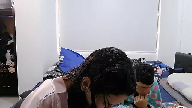 luxandracon23 online show from October 2025 04:31:01 PM