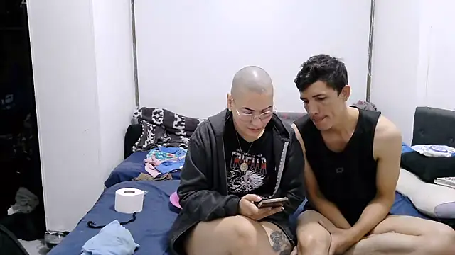 luxandracon23 online show from November 2025 12:52:02 AM