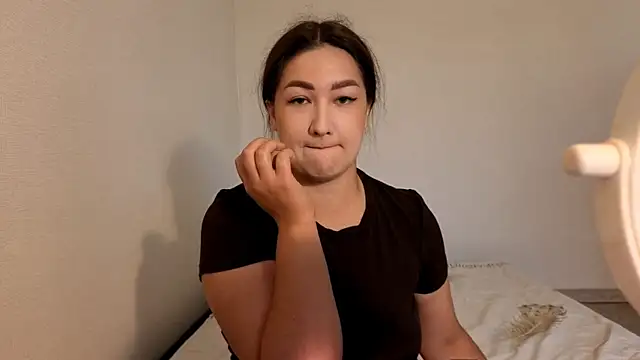 Snapshot of Aria_Blisss chatting on July 2026 01:31:02 AM Aria Blisss online show from July 2026 01:31:02 AM