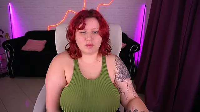 LiliyaMoon online show from November 2025 08:45:01 AM