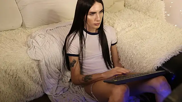 Snapshot of Kim_Oberlin_ chatting on January 2025 05:48:01 PM Kim Oberlin online show from January 2025 05:48:01 PM