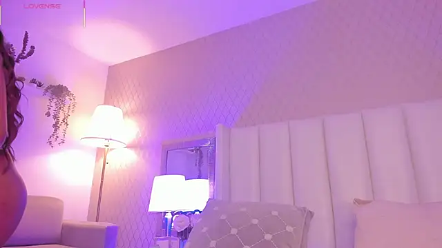 SophiaSmiiths  online show from September 2025 08:55:02 PM