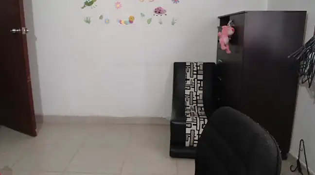 Snapshot of allison_11p chatting on December 2024 03:22:02 PM allison 11p online show from December 2024 03:22:02 PM