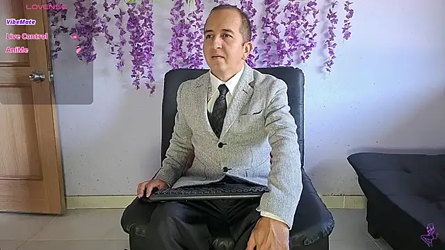 Snapshot of yazforeSolo chatting on February 2026 02:10:01 PM yazforeSolo online show from February 2026 02:10:01 PM