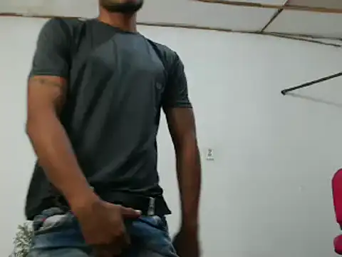 Snapshot of fernandez_latinblackk chatting on January 2025 03:13:01 AM fernandez latinblackk online show from January 2025 03:13:01 AM