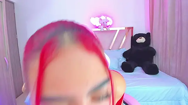 Sofia martiin online show from February 2025 03:09:01 PM