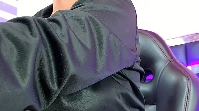 Sofia martiin online show from October 2025 03:10:02 AM