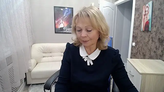 Snapshot of Milla_Cutie18 chatting on January 2025 05:47:02 AM Milla Cutie18 online show from January 2025 05:47:02 AM