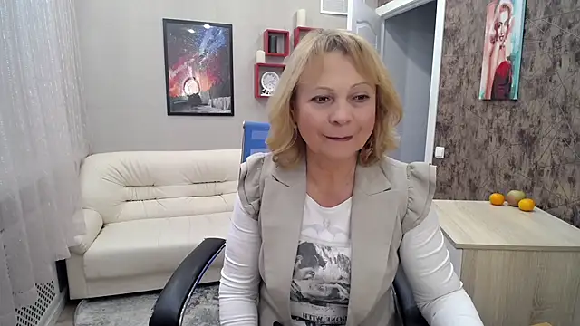 Snapshot of Milla_Cutie18 chatting on February 2025 08:32:02 AM Milla Cutie18 online show from February 2025 08:32:02 AM