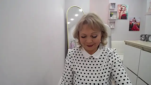 Snapshot of Milla_Cutie18 chatting on February 2026 05:14:01 AM Milla Cutie18 online show from February 2026 05:14:01 AM