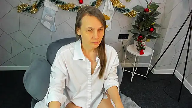 Snapshot of Lillian_White chatting on January 2025 06:09:02 AM Lillian White online show from January 2025 06:09:02 AM