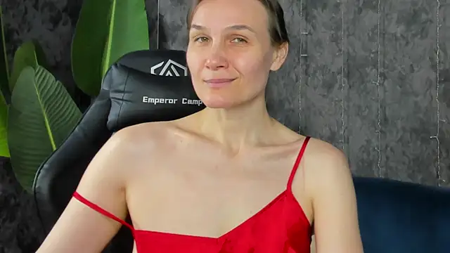 Lillian White online show from April 2026 04:46:01 AM