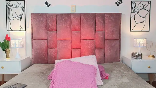 NicolMiller4 online show from April 2026 02:22:02 AM