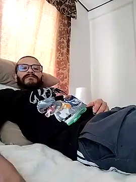 Snapshot of hairyserious chatting on March 2025 09:01:01 PM hairyserious online show from March 2025 09:01:01 PM