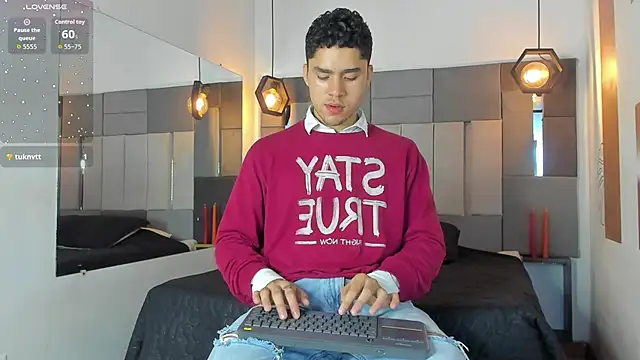 LiamNovak online show from February 2026 11:26:02 AM