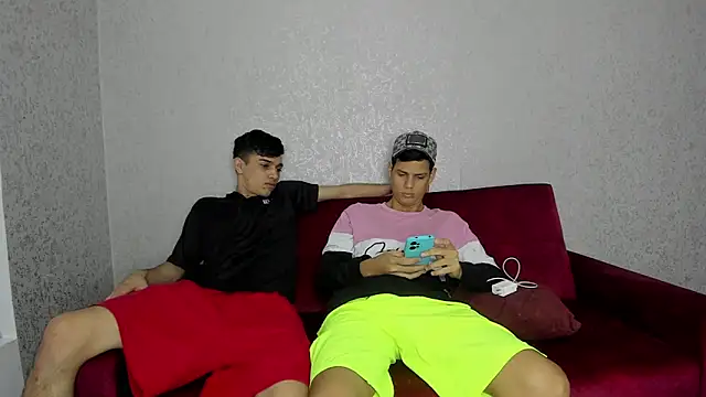 Snapshot of mckensy_sexxx18 chatting on December 2024 08:47:02 PM mckensy sexxx18 online show from December 2024 08:47:02 PM