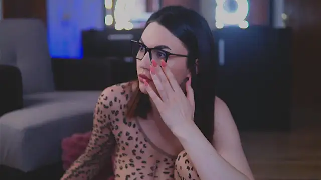 Mona Lisss online show from January 2025 11:56:01 AM