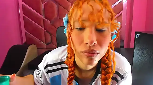 Nami Curls online show from March 2025 06:22:02 PM