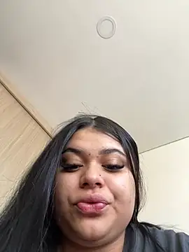 Snapshot of alissonfernandez_ chatting on January 2025 12:56:01 PM alissonfernandez online show from January 2025 12:56:01 PM