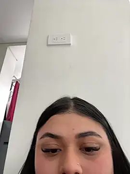 Snapshot of alissonfernandez_ chatting on February 2025 05:16:01 PM alissonfernandez online show from February 2025 05:16:01 PM