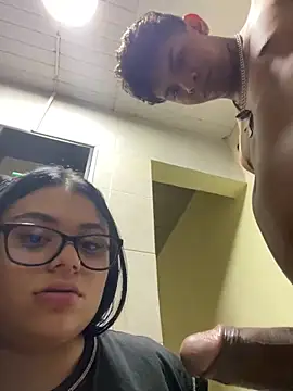 Snapshot of alissonfernandez_ chatting on September 2025 03:19:01 AM alissonfernandez online show from September 2025 03:19:01 AM