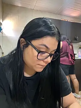 Snapshot of alissonfernandez_ chatting on September 2025 04:00:02 PM alissonfernandez online show from September 2025 04:00:02 PM