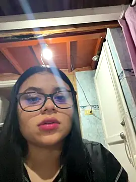 Snapshot of alissonfernandez_ chatting on October 2025 10:56:02 AM alissonfernandez online show from October 2025 10:56:02 AM