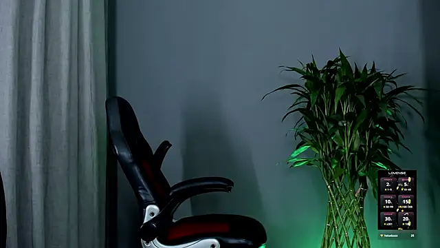 boyc022  online show from May 2026 11:34:04 PM
