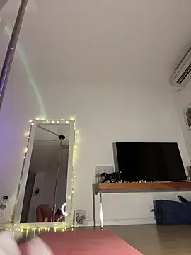  ExoticGirl online show from January 2025 07:48:02 PM