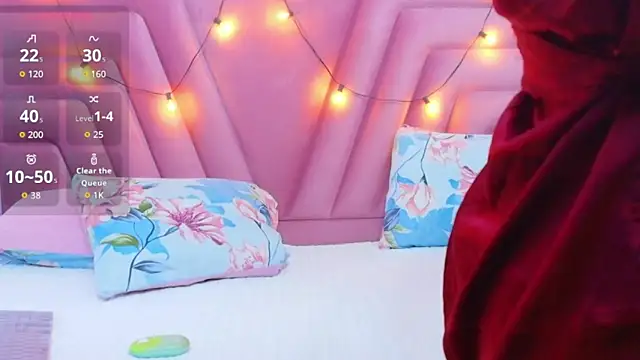 hornybarelylegalgirl online show from April 2026 12:28:02 PM