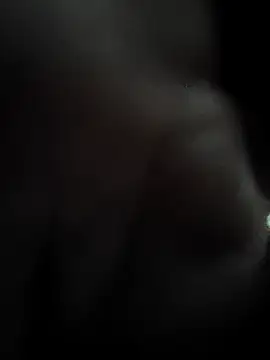 KeepCummingForYou73 online show from December 2025 09:33:01 PM