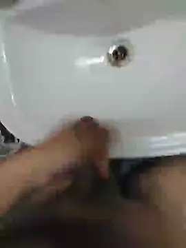 KeepCummingForYou73 online show from August 2026 05:04:01 PM