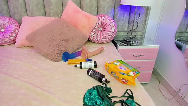 CoralHarmon online show from March 2025 02:26:01 PM