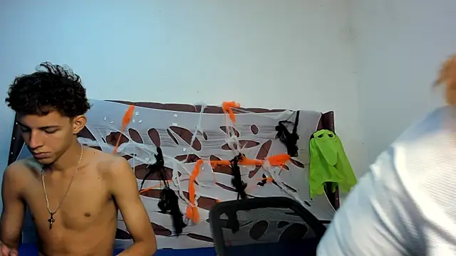 smiths couple online show from October 2025 01:22:02 PM