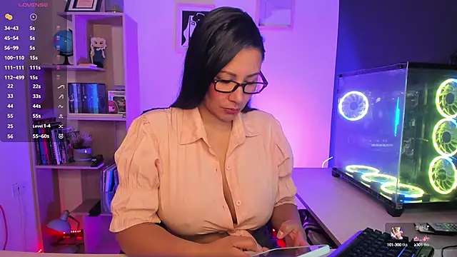 Sue Wolls online show from January 2025 03:29:01 PM