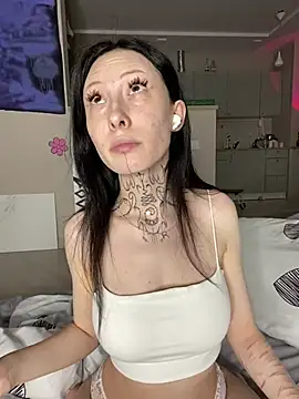 your Roxy online show from December 2024 08:37:01 PM