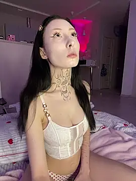 your Roxy online show from January 2025 08:03:02 PM