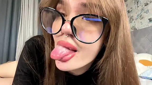 BlissDodd online show from October 2025 06:41:02 PM