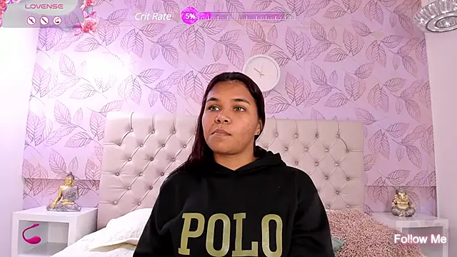 Snapshot of Carolina_Evanss chatting on January 2025 03:41:01 AM Carolina Evanss online show from January 2025 03:41:01 AM