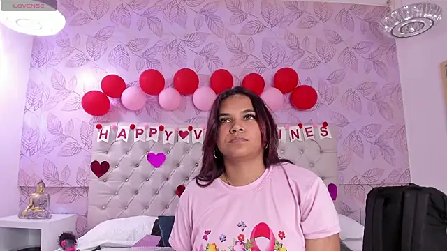 Snapshot of Carolina_Evanss chatting on February 2025 03:37:01 AM Carolina Evanss online show from February 2025 03:37:01 AM