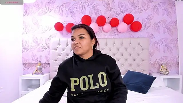 Snapshot of Carolina_Evanss chatting on February 2025 03:31:02 AM Carolina Evanss online show from February 2025 03:31:02 AM